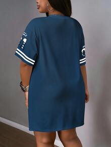 Slaydiva Plus Size Summer Casual Numeric Print Split Hem Dress - Blue - View 2