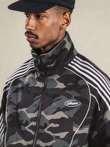 SUMWON Camouflage Print Full Zip Windbreaker Jacket With Striped Sleeves Drawstring Hem And Logo Detail - Army Green - View 3