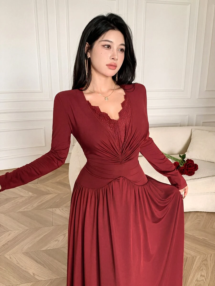 Feyla New V-Neck Lace Patchwork Long Sleeve High-Quality Waist Cinching Maxi Dress - Burgundy - View 1