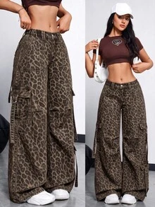 Rivivi Women's Casual Loose Fit Pocket Design Leopard Print Denim Jeans - Multicolor - View 1
