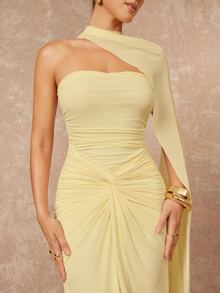 Lumalex Women's Pale Yellow Elegant Summer Dinner Birthday Mother Of The Bride Dress,Halterneck Ruched Bust Bodycon Formal Gown For Wedding Guest - Pale Yellow - View 5