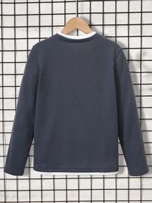 SHEIN Kids Young Boy Dark Grey Comfortable Soft Contrast Design All-Match Versatile Long Sleeve Inner Layer T-Shirt, Simple Cute Pegasus Print Pattern, Japanese And Korean Casual Sports Style Suitable For Outings And Autumn/Winter Inner Layer Wear, Fall Tops, Fall Outfits, Fall Clo - Dark Grey - View 4