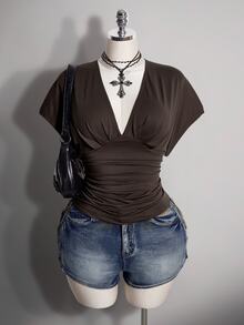 SHEIN ICON 女款大尺碼復古寬鬆性感都市現代簡約休閒優雅V領收腰棕色修身上衣，適合外出派對夏季穿著 - 棕色 - 查看 4