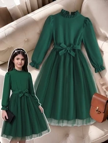 SHEIN 女童純色蝴蝶結收腰網紗拼接長袖洋裝，時尚百搭，適合秋冬外出、拍照、生日派對、聚會與日常穿著 - 綠色 - 查看 1