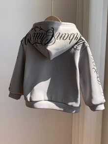 SHEIN 男童灰色極簡休閒大學風舒適時尚百搭寬鬆版型手寫字母圖案運動衫，適合日常穿著、學校、旅行、戶外運動，灰色字母印花套頭運動衫，秋季連帽衫，秋季穿搭，秋季衣物 - 灰色 - 查看 5
