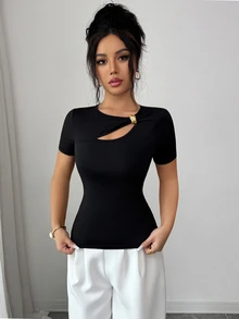 SHEIN Raffinéa Women's Asymmetric Neckline Black Short Sleeve Top,Elegant Seductive Night Out Date Metal Decor Hollow-Out Knitted Keyhole Neck T-Shirt,Spring/Summer - Black - View 6