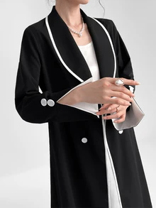 Al Najma 女士时尚优雅朴素长袖阿拉伯长袍，优雅工作服长袍，带有极简领口细节 - 黑色 - 查看 3