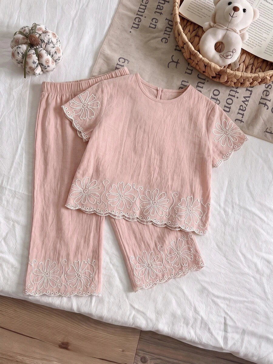 SHEIN LMoss Kids 女童花卉刺繡短袖上衣與長褲休閒套裝 - 粉色 - 查看 1