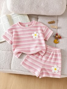 SHEIN 2件組女嬰針織條紋圓領T恤短褲套裝 - 淺粉色 - 查看 1