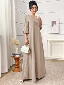 Al Najma Women's Elegant Arabic Style Contrast Lace V-Neck Long Sleeve Dress - Apricot - View 4