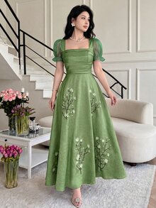 Feyla Chic Women's Green A Line Maxi Dress With Delicately Embroidered Blossom Branches Square Neck And Organza Puff Sleeves - Green - View 2