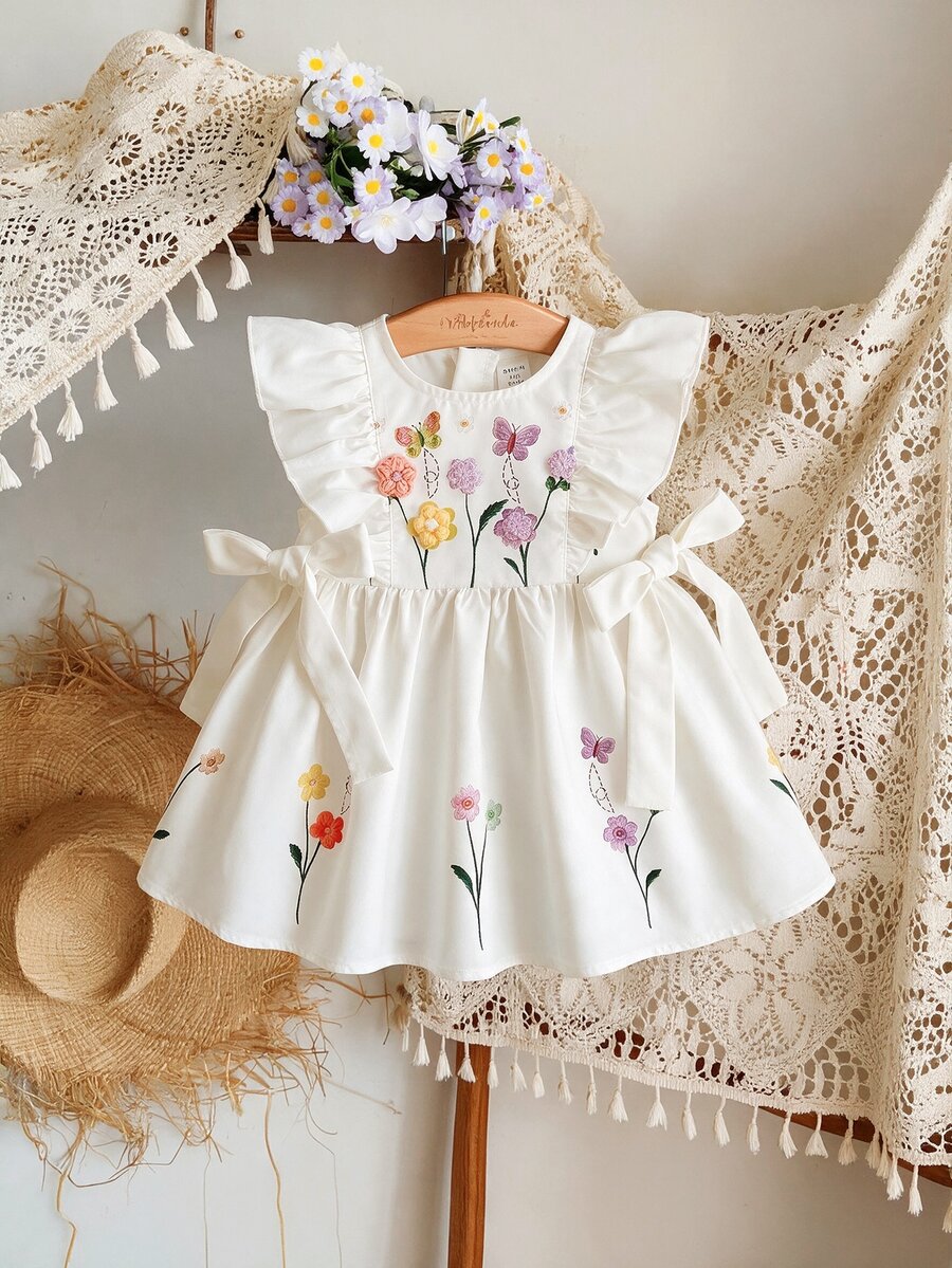 SHEIN LMoss Kids 女婴花卉图案荷叶边领休闲针织连衣裙 - 白色 - 查看 1