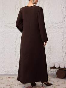 Al Najma 大尺碼女款金屬太陽裝飾V領寬鬆端莊夏威夷阿拉伯風洋裝，棕色秋季泰國度假洗禮賓客堅信禮教母裝 - 咖啡棕 - 查看 3