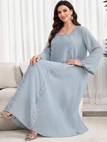 Al Najma 大尺碼女款刺繡方領夏威夷風非洲風長袖保守連身裙，杜拜度假派對晚宴洗禮賓客穿搭，灰色秋季海軍藍 - 藍色 - 查看 1