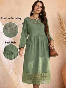 EMERY ROSE Plus Size Women's Embroidered Lace Patchwork Elegant Dress Fall Winter 2026 Green Round Neck Embroidered Lace Patchwork Long-Sleeved Dress - Multicolor - View 1