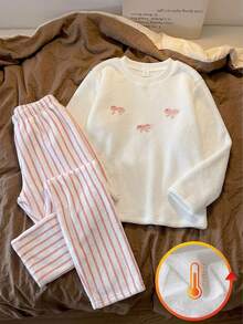 SHEIN 女童直條紋毛絨極簡時尚長褲與上衣休閒舒適兩件套，白色長袖，秋冬居家服 - 白色 - 查看 5