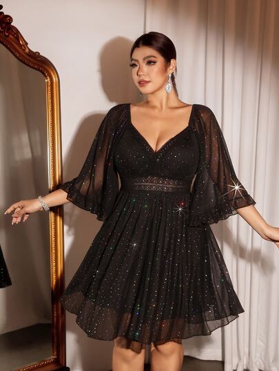 Cravure Vestido de mujer talla grande nuevo y de gran en negro con strass, lentejuelas, lunares y malla, cuello en V de encaje, mangas acampanadas, cintura ceñida, falda línea A, vestido negro corto con lunares, vestido de fiesta, banquete, reunión, fiesta de cumpleaños, glamoroso, elegante vestido de noche, romántico, de alta gama, moda, ropa de otoño para mujer, vestido de otoño para mujer