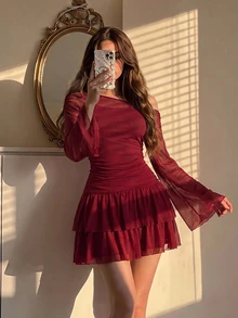SHEIN MOD Jumpsuit 2 in 1 dengan Bahu Asimetris dan Hem Berumbai Warna Burgundy - Burgundy - View 8