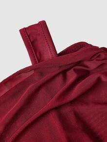 SHEIN MOD Jumpsuit 2 in 1 dengan Bahu Asimetris dan Hem Berumbai Warna Burgundy - Burgundy - View 4