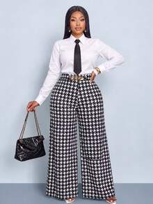SOLERSUN Curvy Women Houndstooth Flare Pants, High Waist Trousers With Chain Metal Decor Fall Office Dinner Formal All Black And White Elegant Stylish - Black and White - View 3