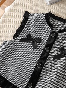 SHEIN 少女純色長袖打底上衣、蝴蝶結裝飾背心與百褶迷你裙套裝 - 黑色 - 查看 5