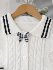 SHEIN Girls' Autumn/Winter Fashion Heart & Bow Knitted Sweater Long Sleeve Cardigan With Black Skirt Set - Beige - View 5