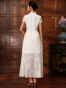 EastFlair New Chinese Style Elegant Embroidered Cheongsam Dress Dinner Date White Flower Summer Tea Party For Everyday Wear - White - View 3