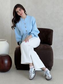 Yasmeen Edit Yasmeen Edit 高品質女款純色針織鈕扣休閒開襟毛衣，適合日常穿著與度假，秋冬季 - 藍色 - 查看 4
