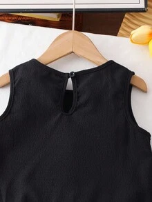 SHEIN 2件組少女夏季紋理布料對比下擺無袖上衣與休閒短褲套裝，黑色兩件式套裝 - 黑色 - 查看 7