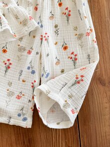 SHEIN LMoss Kids 女婴碎花背心和裤子两件套 - 白色 - 查看 4