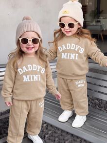 SHEIN Babygirl Cute Casual Knit Letter Pattern Sweatshirt & Pants Set - Khaki - View 7