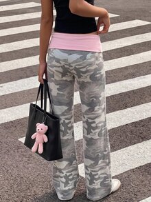 SHEIN 青少年女孩迷彩印花寬腿運動褲 白色折疊對比腰頭 休閒 Y2K 寬鬆舒適保暖長褲 秋冬校園穿搭 - 彩色 - 查看 2