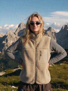 WanderVale Women's Outdoor Khaki Winter Zipper Pocket Vest - Khaki - View 3