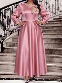 Fleurora Plus Size Women's Elegant Dress With 3D Floral Decoration, Round Neck, Long Sleeve - Dusty Pink - View 5
