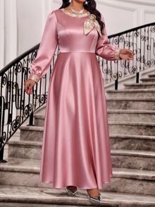 Fleurora Plus Size Women's Elegant Dress With 3D Floral Decoration, Round Neck, Long Sleeve - Dusty Pink - View 6