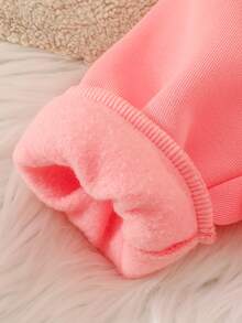 SHEIN 1-6個月新生女嬰韓式甜美秋季長袖圓領衛衣2件套，嬰兒粉色波點3D卡通毛絨熊愛心印花上衣搭配純色長褲，時尚可愛女嬰束口運動褲套裝 - 粉色 - 查看 8