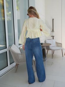 Summer Sherwood 女士条纹前系带V领喇叭袖荷叶边下摆衬衫 - 淡黃色 - 查看 3