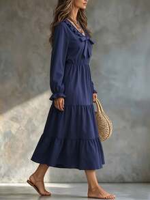 SHEIN LUNE CURVE Đầm ôm dáng xòe gấu tay dài cổ chữ V đính nơ bèo nhún size lớn màu xanh navy thanh lịch cho mùa thu, hẹn hò và tiệc tối - Màu xanh lam - Xem 3