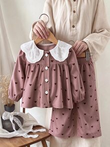 SHEIN 2件組幼兒女嬰襯衫+長褲套裝，可愛甜美粉色愛心印花蕾絲領褶皺長袖彼得潘領派對秋季婚禮賓客禮服燈芯絨 - 粉色 - 查看 2
