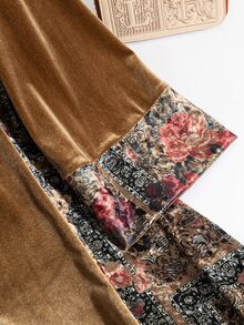 Al Najma Women's Autumn Vintage Floral Print Patchwork V-Neck Loose Modest Long Sleeve Dress - Khaki - View 13