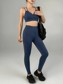 DAZY Setelan Olahraga Wanita: Tank Top Pendek dan Legging Warna Polos - Biru - View 4