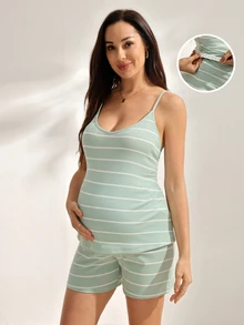 SHEIN 2件組孕婦條紋細肩帶上衣與可調節腰圍短褲套裝，休閒日常穿著 - 綠色 - 查看 3
