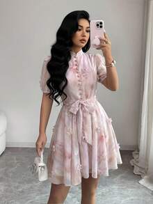 Modelyn Đầm ngắn tay ngắn thắt eo họa tiết hoa 3D nhuộm tie-dye lãng mạn, thanh lịch dành cho nữ, thích hợp cho kỳ nghỉ. - Nhiều màu - Xem 4