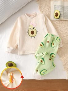 SHEIN 2件組女童針織圓領長袖褲套裝，酪梨刺繡圖案印花，極簡休閒舒適柔軟保暖抓絨內裡居家服，秋冬款 - 綠色 - 查看 4