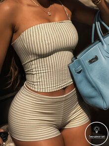 Dekonique Dekonique 女士两件套：一件无袖、露背、修身性感无肩带上衣搭配宽松的Y2K短裤；一套春夏条纹度假休闲T恤和口袋裤，适合音乐节、度假、派对、日常穿着、通勤和海滩穿着。 - 彩色 - 查看 1