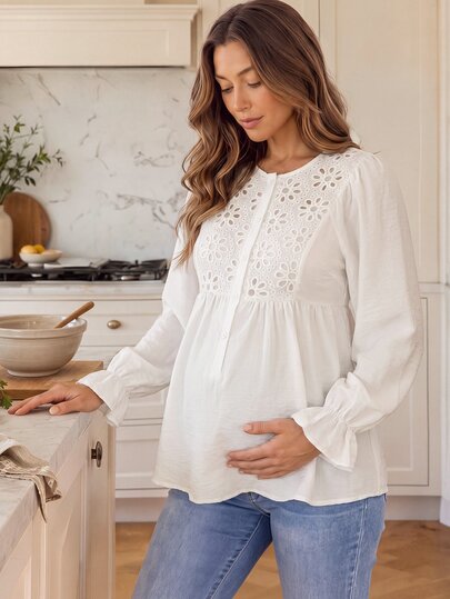 SHEIN Blusa de lactancia casual elegante para primavera/otoño con cuello alto bordado, apertura frontal, para mujeres embarazadas y posparto, efecto adelgazante, corte holgado, para baby shower, color blanco