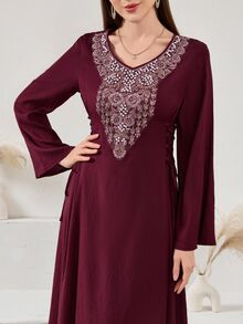 Al Najma 1 件女式秋季优雅水晶亮片装饰酒红色朴素长袖阿拉伯连衣裙 - 酒紅色 - 查看 8
