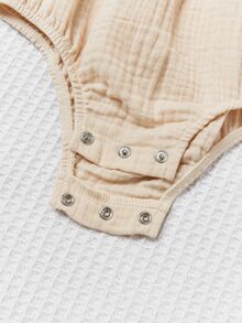 SHEIN 新生女婴白色纯棉柔软圆领荷叶边拼接连体衣，收腰设计 - 杏色 - 查看 6