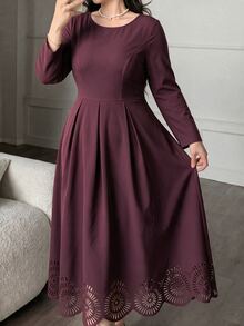 Modelyn Plus Laser Cut Scallop Trim Fold Pleated Dress - Burgundy - View 5