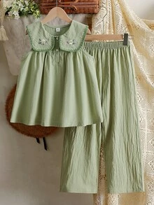 SHEIN Girls' Floral Embroidered Collared Half-Open Chest Vest Top&Solid Pants 2 Pieces Outfit,Sage Green,Summer,Tropical,Vacation Outdoor Fashion Set - Green - View 4